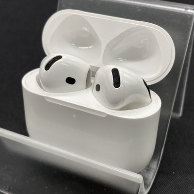 【中古】AirPods 4 MXP93J/A（アクティブノイズキャンセリング搭載）【秋葉原】