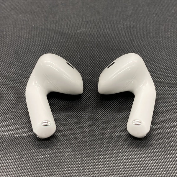 【中古】AirPods 4 MXP93J/A（アクティブノイズキャンセリング搭載）【秋葉原】