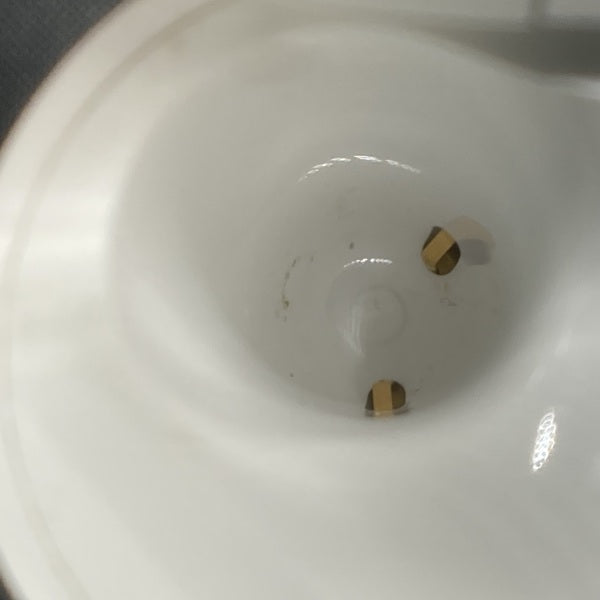 【中古】AirPods 4 MXP93J/A（アクティブノイズキャンセリング搭載）【秋葉原】