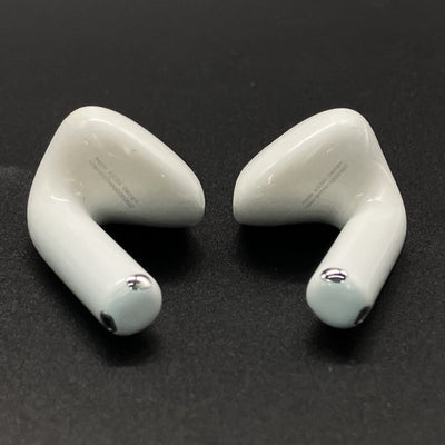 【中古】AirPods 4 MXP93J/A（アクティブノイズキャンセリング搭載）【秋葉原】