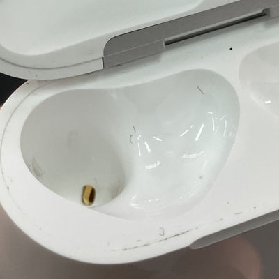 【中古】AirPods 4 MXP93J/A（アクティブノイズキャンセリング搭載）【秋葉原】