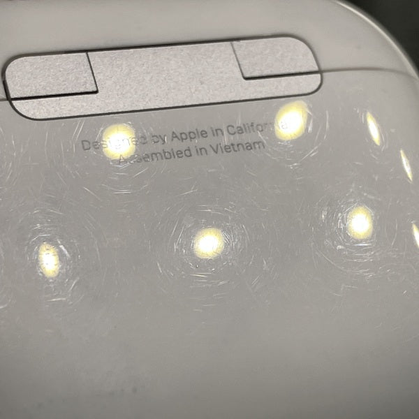 【中古】AirPods 4 MXP93J/A（アクティブノイズキャンセリング搭載）【秋葉原】