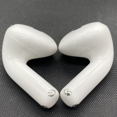 【中古】AirPods 4 MXP63J/A【秋葉原】