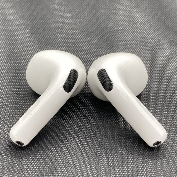 Apple 【中古】AirPods 4 MXP93J/A（アクティブノイズキャンセ