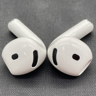 【中古】AirPods 4 MXP93J/A（アクティブノイズキャンセリング搭載）【秋葉原】