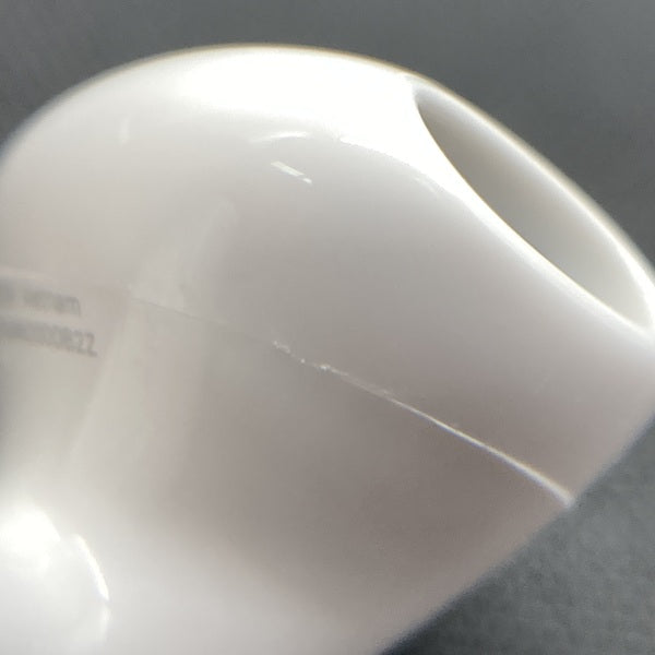 【中古】AirPods 4 MXP93J/A（アクティブノイズキャンセリング搭載）【秋葉原】