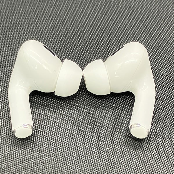 【中古】AirPods Pro (第2世代) MQD83J/A【日本橋】