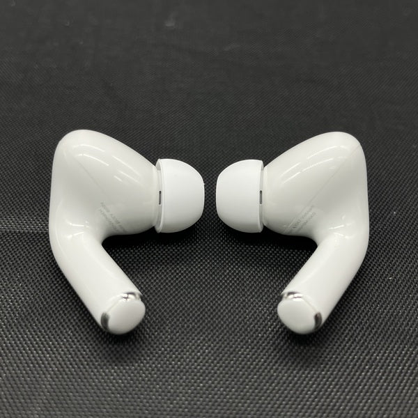 【中古】MagSafe充電ケース(USB-C)付きAirPods Pro(第2世代) MTJV3JA【秋葉原】