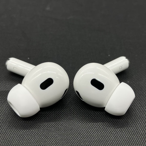 【中古】MagSafe充電ケース(USB-C)付きAirPods Pro(第2世代) MTJV3JA【秋葉原】