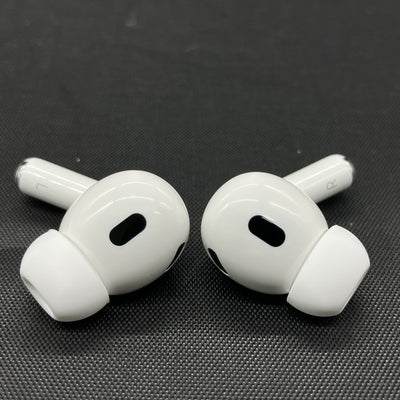 【中古】MagSafe充電ケース(USB-C)付きAirPods Pro(第2世代) MTJV3JA【秋葉原】