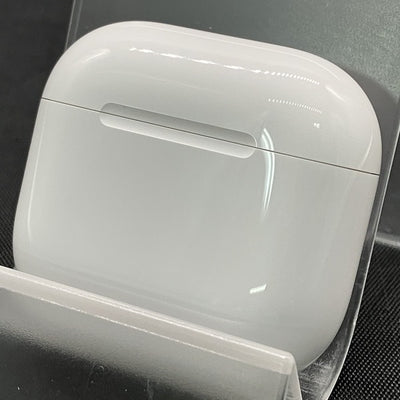 【中古】AirPods 4 MXP63J/A【秋葉原】