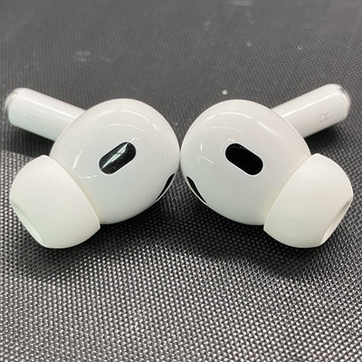 【中古】MagSafe充電ケース(USB-C)付きAirPods Pro(第2世代) MTJV3JA【名古屋】