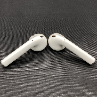 【中古】AirPods with Wireless Charging Case  MRXJ2J-A【日本橋】
