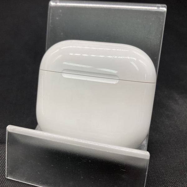 【中古】AirPods 4 MXP93J/A（アクティブノイズキャンセリング搭載）【日本橋】