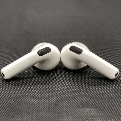 【中古】AirPods 4 MXP93J/A（アクティブノイズキャンセリング搭載）【日本橋】