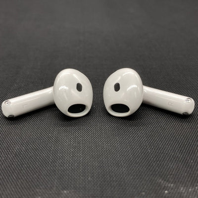 【中古】AirPods 4 MXP93J/A（アクティブノイズキャンセリング搭載）【日本橋】