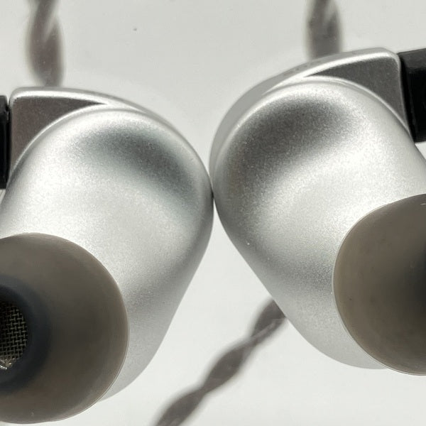 【中古】S08 Silver【秋葉原】