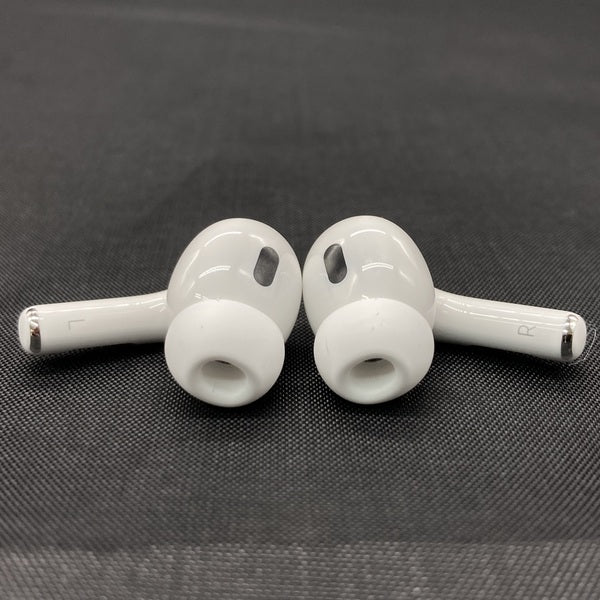 【中古】MagSafe充電ケース(USB-C)付きAirPods Pro(第2世代) MTJV3JA【秋葉原】