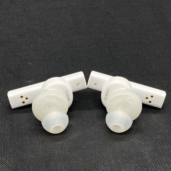 final ZE8000 ホワイト 中古 final 【中古】ZE8000 ホワイト 【FI-ZE8DPLTW-WHITE】【日本橋