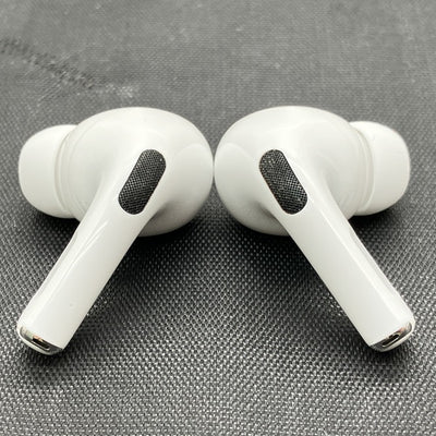 【中古】MagSafe充電ケース(USB-C)付きAirPods Pro(第2世代) MTJV3JA【秋葉原】
