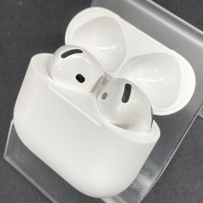 【中古】AirPods 4 MXP93J/A（アクティブノイズキャンセリング搭載）【秋葉原】