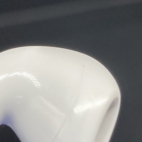 【中古】AirPods 4 MXP93J/A（アクティブノイズキャンセリング搭載）【秋葉原】