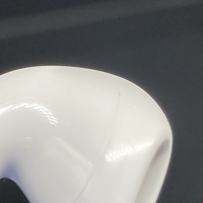【中古】AirPods 4 MXP93J/A（アクティブノイズキャンセリング搭載）【秋葉原】