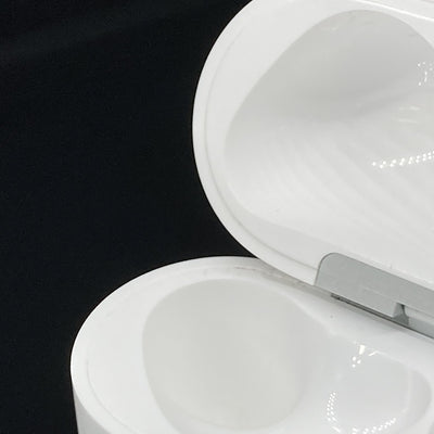 【中古】AirPods 4 MXP93J/A（アクティブノイズキャンセリング搭載）【秋葉原】