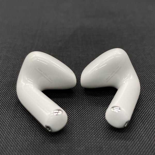 【中古】AirPods 4 MXP93J/A（アクティブノイズキャンセリング搭載）【秋葉原】
