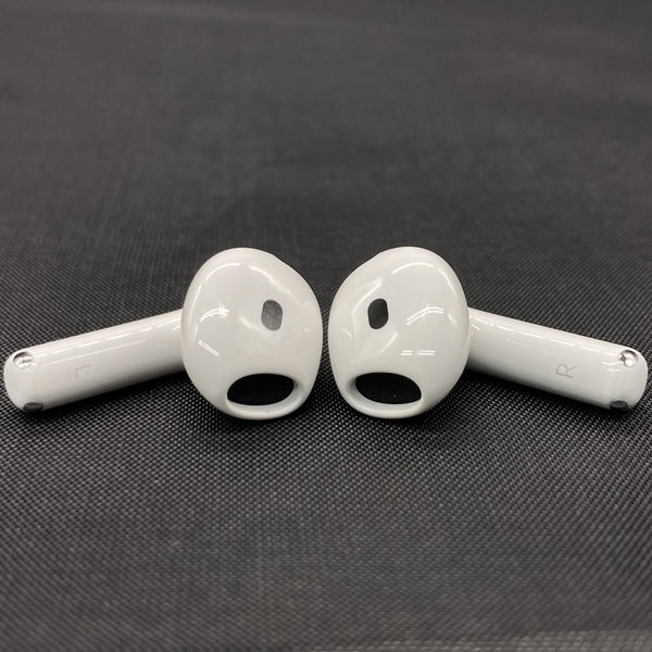 【中古】AirPods 4 MXP93J/A（アクティブノイズキャンセリング搭載）【秋葉原】