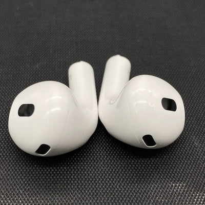 【中古】MagSafe充電ケース(USB-C)付きAirPods Pro(第2世代) MTJV3JA【秋葉原】