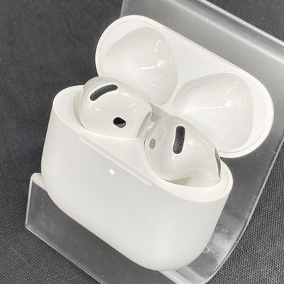 【中古】AirPods 4 MXP93J/A（アクティブノイズキャンセリング搭載）【秋葉原】