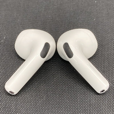 【中古】AirPods 4 MXP93J/A（アクティブノイズキャンセリング搭載）【秋葉原】