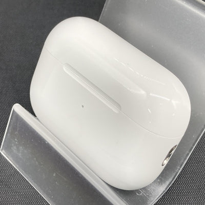 【中古】MagSafe充電ケース(USB-C)付きAirPods Pro(第2世代) MTJV3JA【秋葉原】