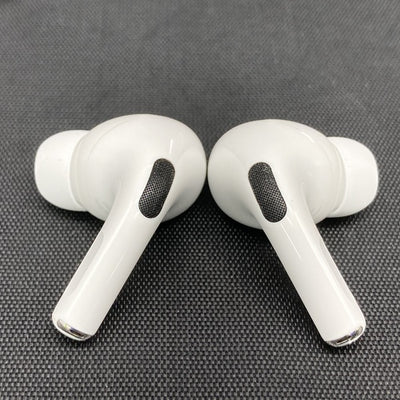 【中古】MagSafe充電ケース(USB-C)付きAirPods Pro(第2世代) MTJV3JA【秋葉原】