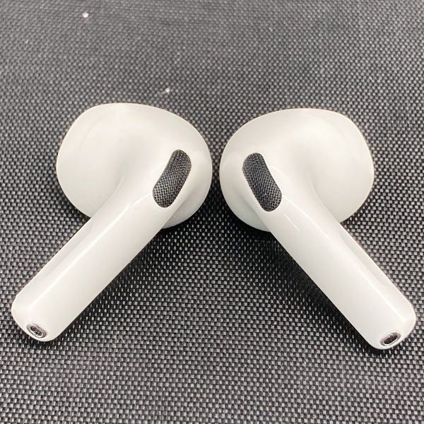 【中古】AirPods 4 MXP93J/A（アクティブノイズキャンセリング搭載）【日本橋】