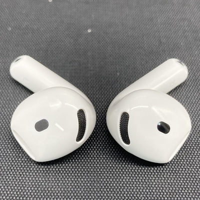 【中古】AirPods 4 MXP93J/A（アクティブノイズキャンセリング搭載）【日本橋】