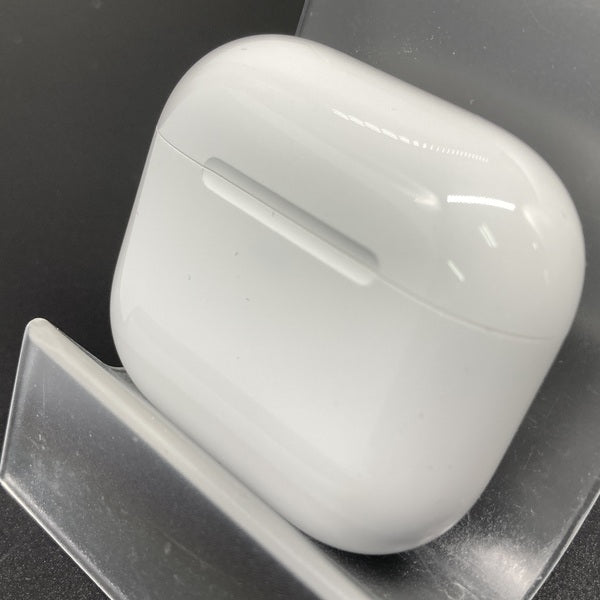 【中古】AirPods 4 MXP93J/A（アクティブノイズキャンセリング搭載）【秋葉原】