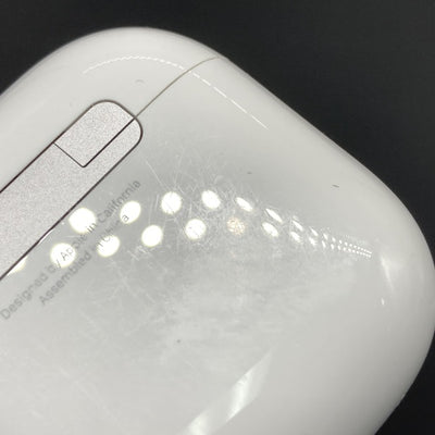 【中古】AirPods 4 MXP93J/A（アクティブノイズキャンセリング搭載）【秋葉原】