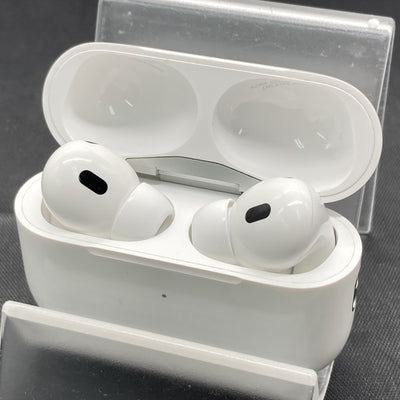 【中古】MagSafe充電ケース(USB-C)付きAirPods Pro(第2世代) MTJV3JA【秋葉原】