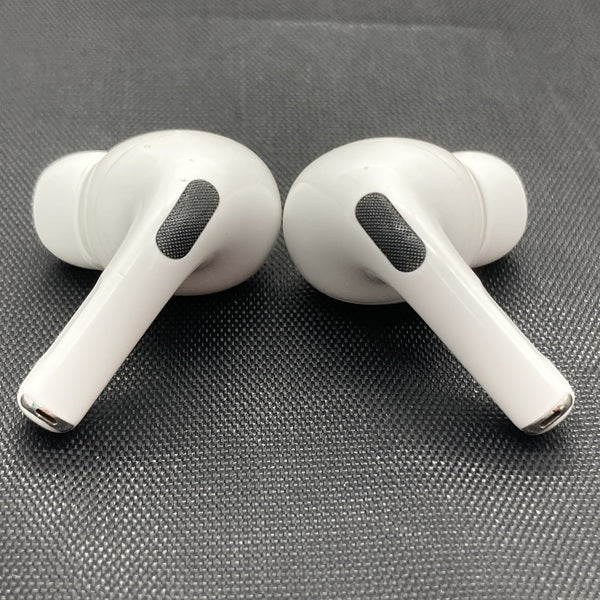 【中古】MagSafe充電ケース(USB-C)付きAirPods Pro(第2世代) MTJV3JA【秋葉原】