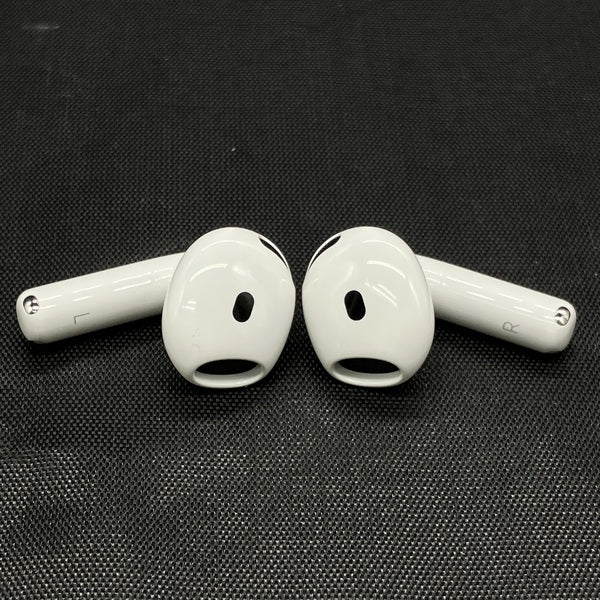 【中古】AirPods 4 MXP93J/A（アクティブノイズキャンセリング搭載）【秋葉原】