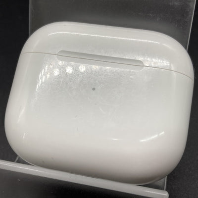 【中古】AirPods 充電ケース (第3世代)【秋葉原】