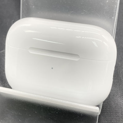 【中古】MagSafe充電ケース(USB-C)付きAirPods Pro(第2世代) MTJV3JA【秋葉原】