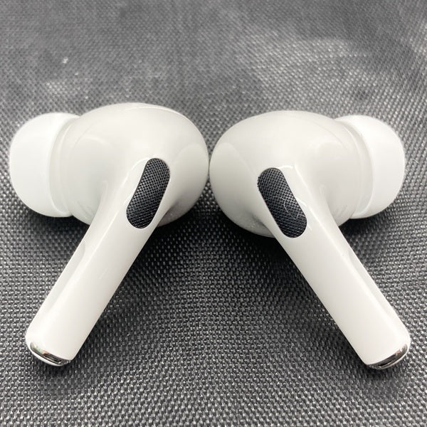 【中古】MagSafe充電ケース(USB-C)付きAirPods Pro(第2世代) MTJV3JA【秋葉原】