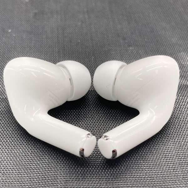 【中古】MagSafe充電ケース(USB-C)付きAirPods Pro(第2世代) MTJV3JA【秋葉原】