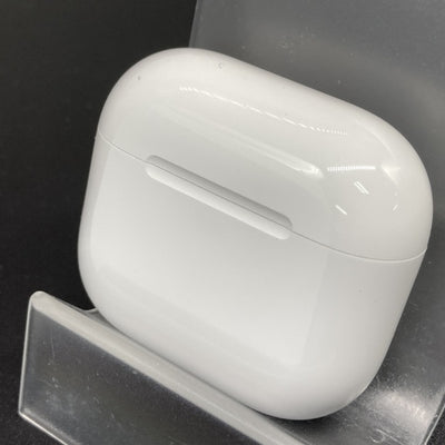【中古】AirPods 4 MXP93J/A（アクティブノイズキャンセリング搭載）【秋葉原】