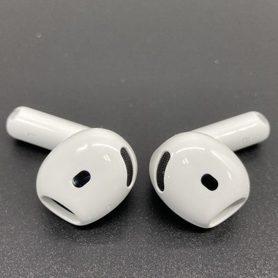 【中古】AirPods 4 MXP93J/A（アクティブノイズキャンセリング搭載）【秋葉原】