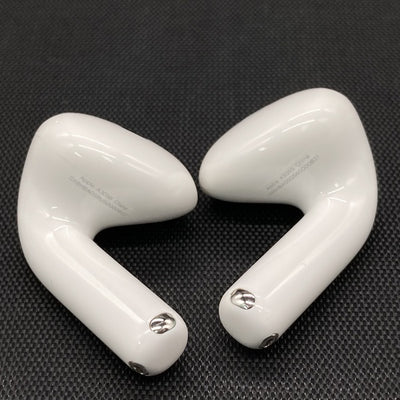 【中古】AirPods 4 MXP93J/A（アクティブノイズキャンセリング搭載）【秋葉原】