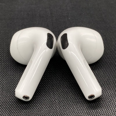 【中古】AirPods 4 MXP93J/A（アクティブノイズキャンセリング搭載）【秋葉原】